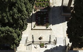 מלון ימקא שלושת הקשתות